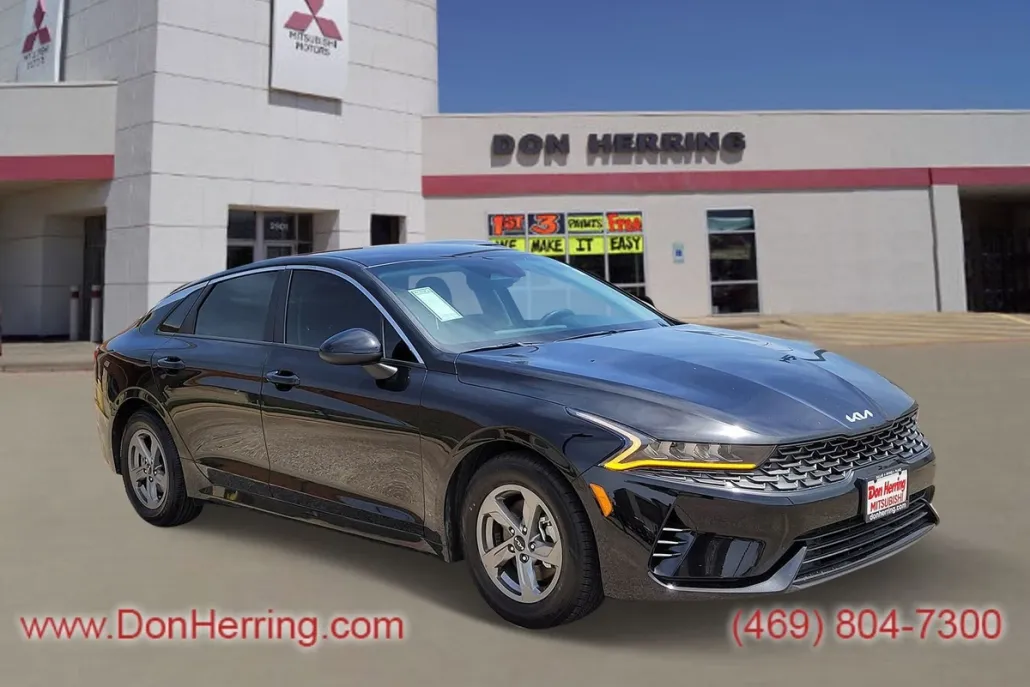 2023 Kia K5 LXS photo 1