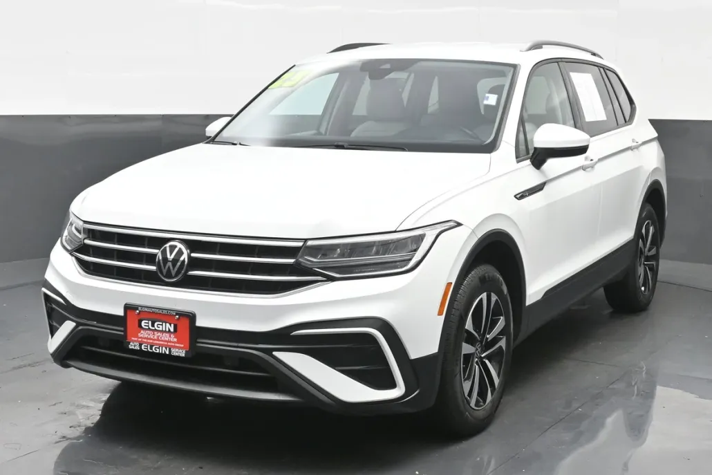 2023 Volkswagen Tiguan S photo 1