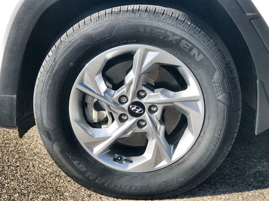 2022 Hyundai Tucson SEL photo 1