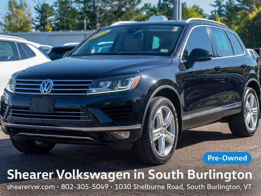 2015 Volkswagen Touareg Executive photo 1