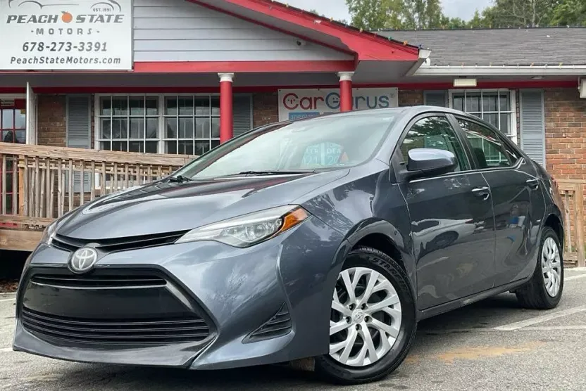 2019 Toyota Corolla XLE XSE photo 1
