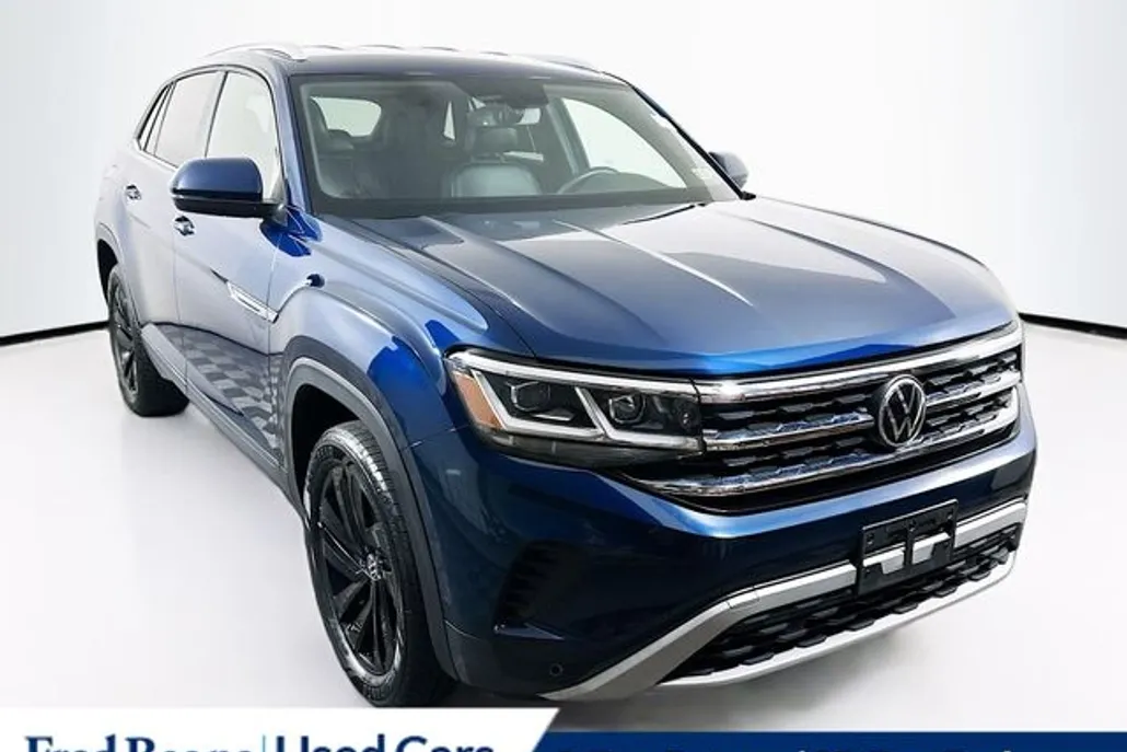 2022 Volkswagen Atlas Cross Sport V6 SE Technology photo 1