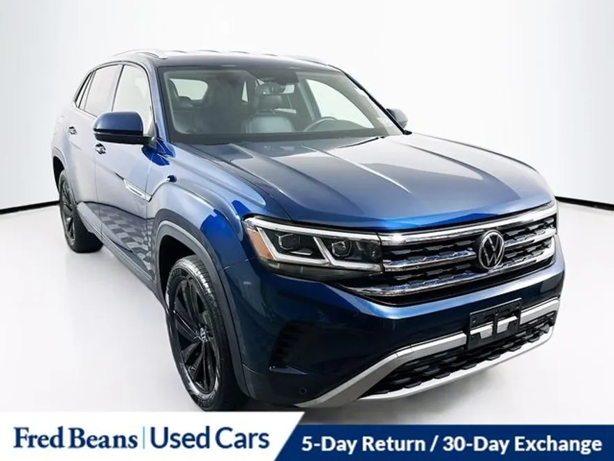 2022 Volkswagen Atlas Cross Sport V6 SE Technology photo 1