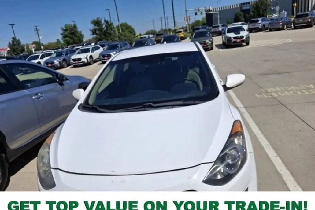 2014 Hyundai Elantra GT Base photo 1