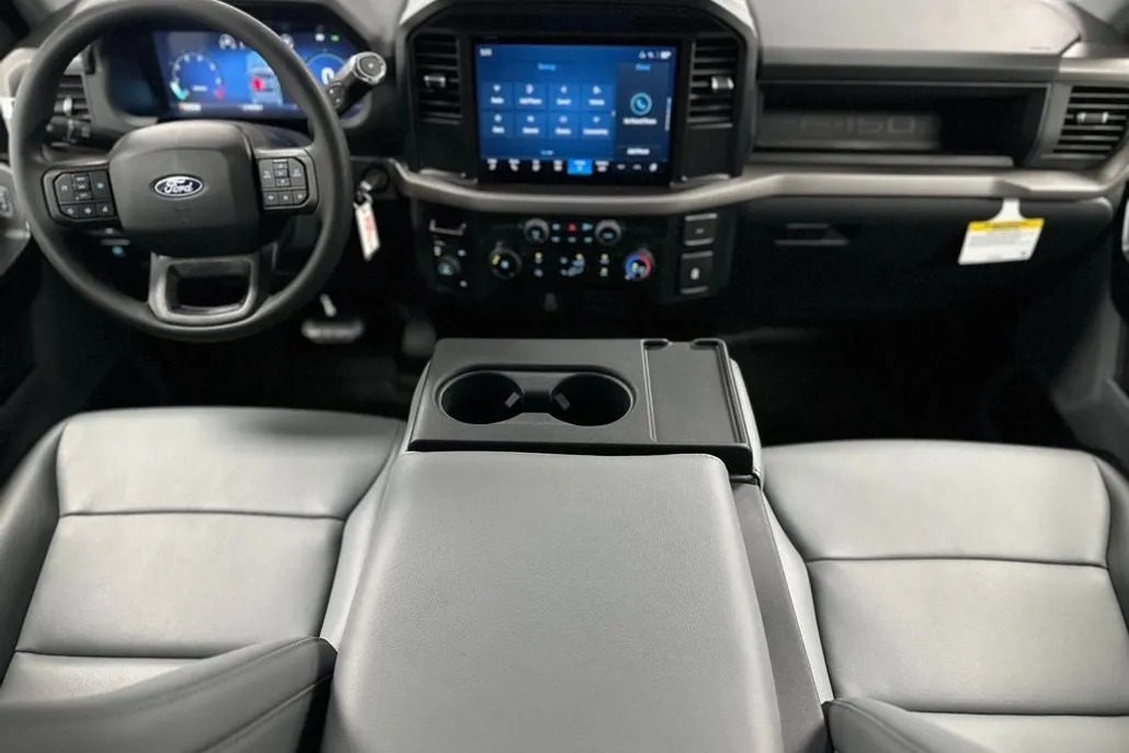 2025 Ford F-150 XL photo 1