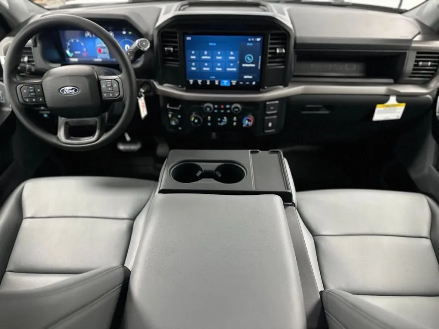 2025 Ford F-150 XL photo 1