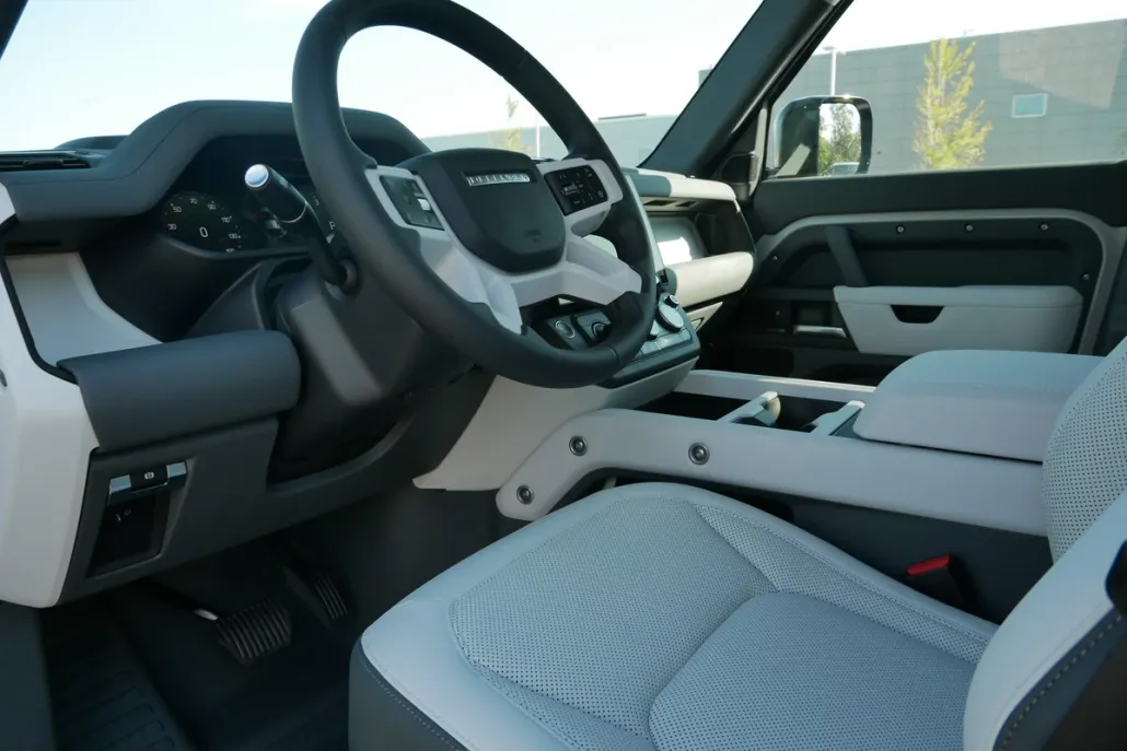 2026 Land Rover Defender 110 S photo 1