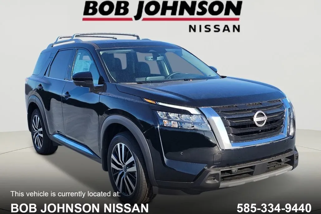 2025 Nissan Pathfinder Platinum photo 1