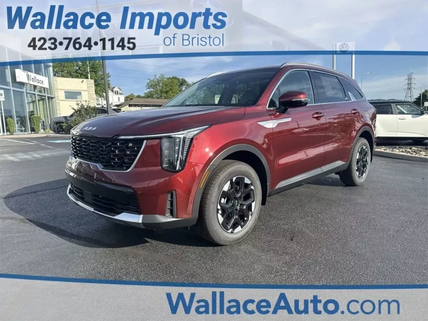 2025 Kia Sorento S photo 1