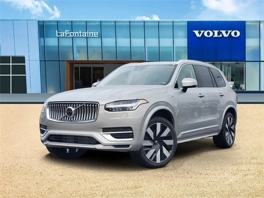 2025 Volvo XC90 T8 photo 1