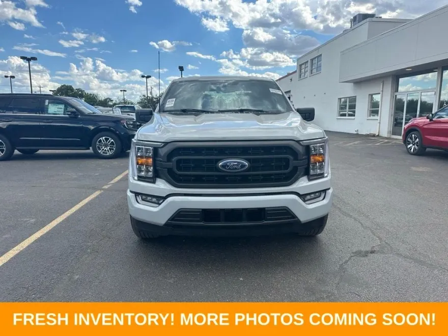 2023 Ford F-150 XLT photo 1