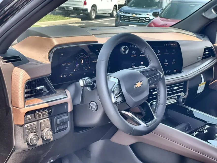 2025 Chevrolet Suburban High Country photo 1