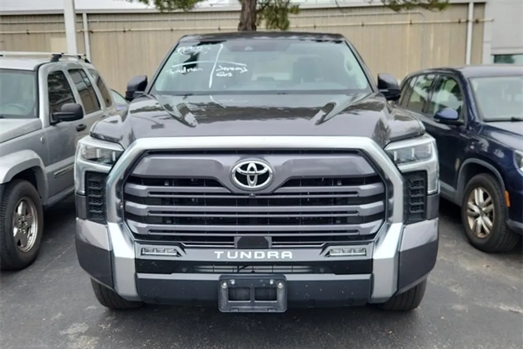 2023 Toyota Tundra Limited photo 1