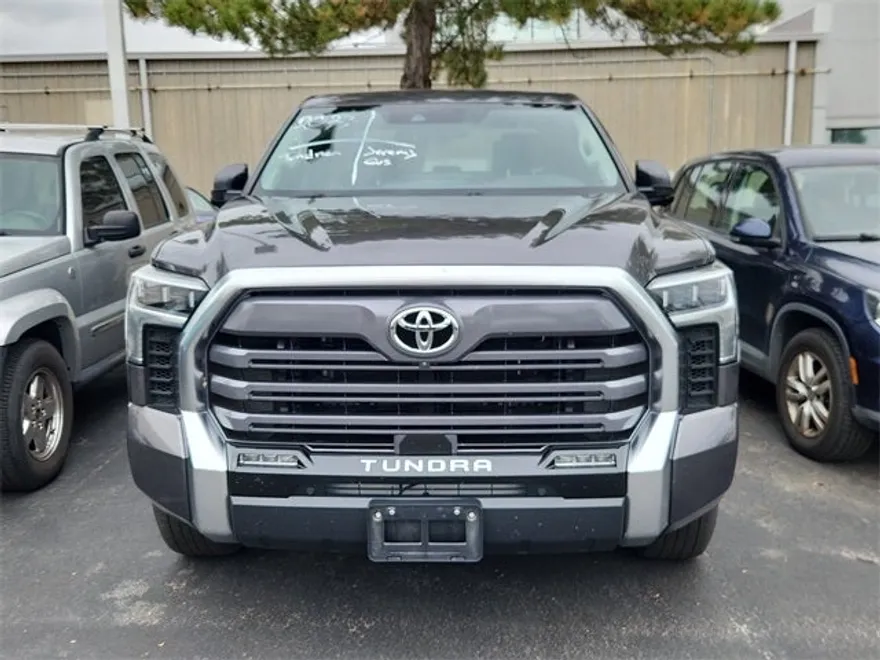 2023 Toyota Tundra Limited photo 1