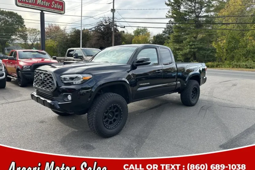 2021 Toyota Tacoma TRD Sport Access Cab V6 photo 1