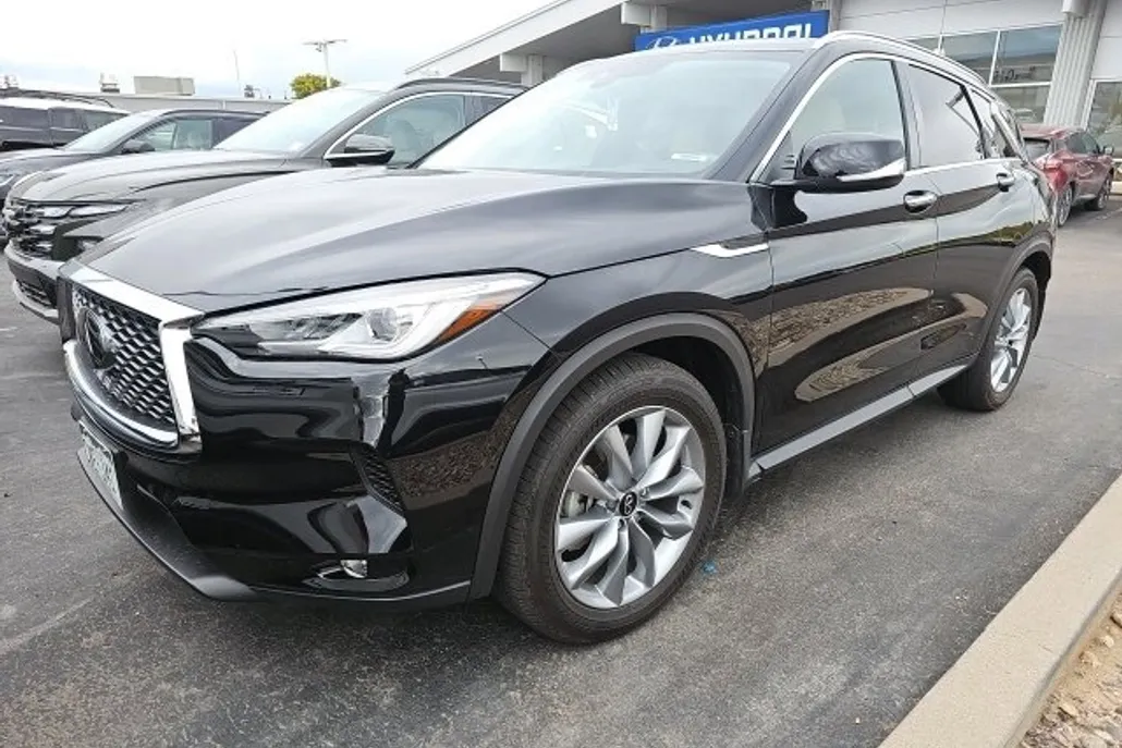 2021 Infiniti QX50 Luxe photo 1