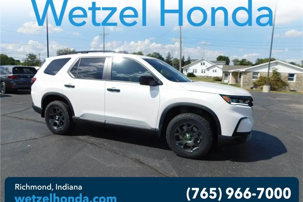 2025 Honda Pilot TrailSport photo 1