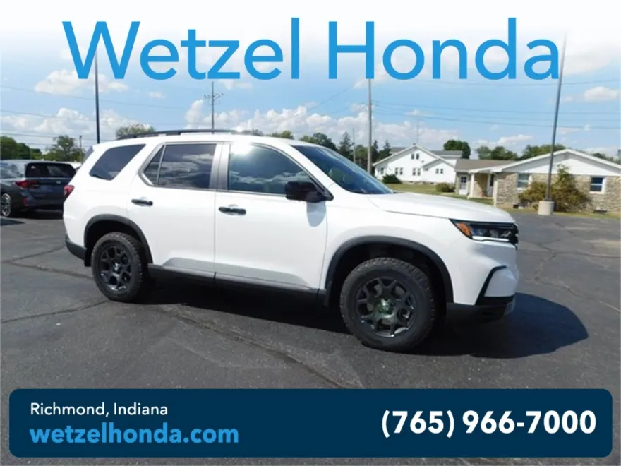 2025 Honda Pilot TrailSport photo 1