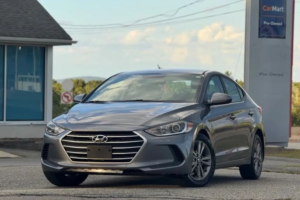 2018 Hyundai Elantra SEL photo 1