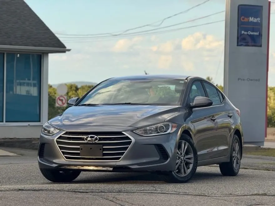 2018 Hyundai Elantra SEL photo 1