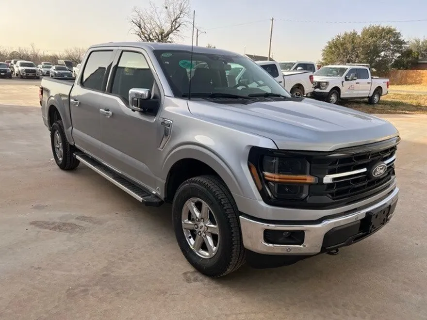 2025 Ford F-150 XLT photo 1
