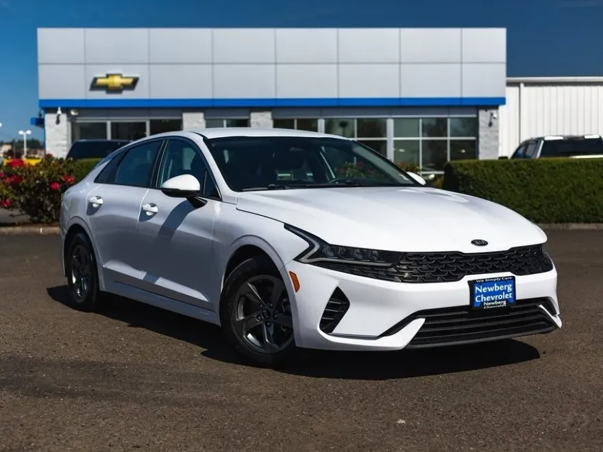 2021 Kia K5 LXS photo 1