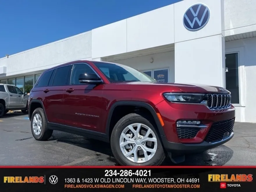 2023 Jeep Grand Cherokee Limited photo 1