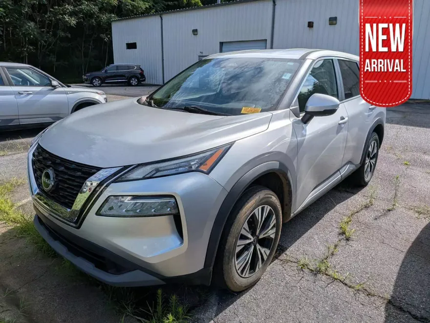 2022 Nissan Rogue SV photo 1