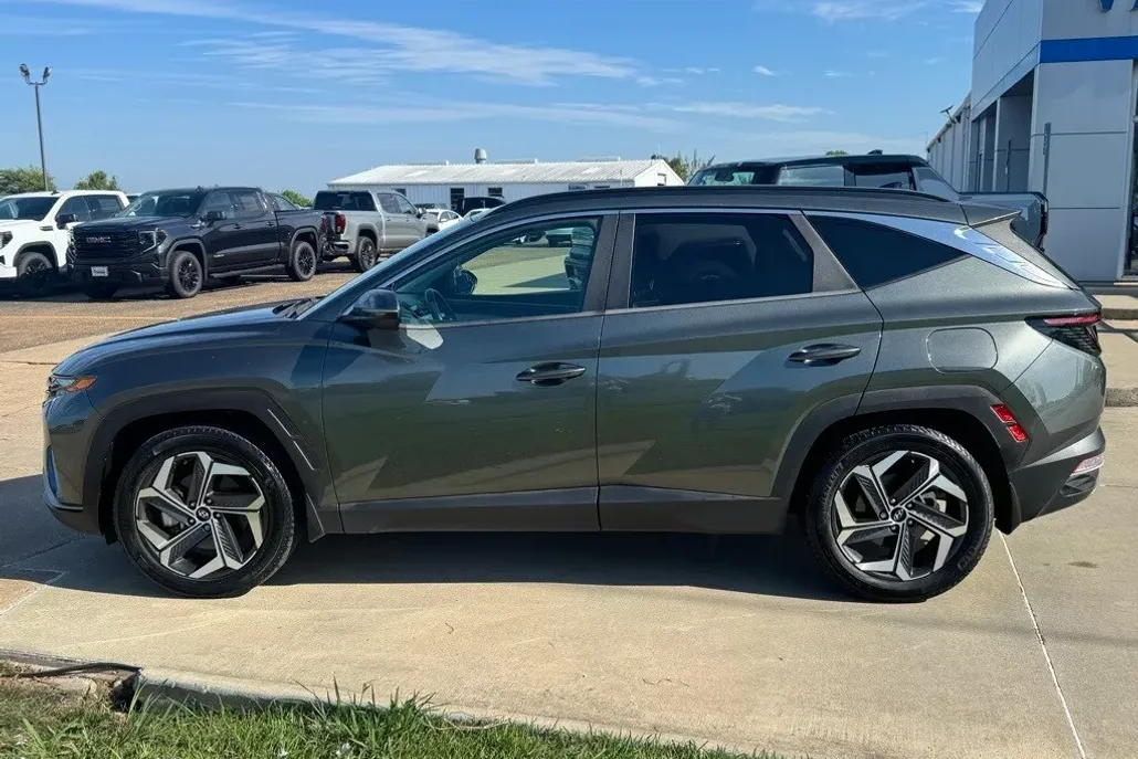 2022 Hyundai Tucson SEL photo 1