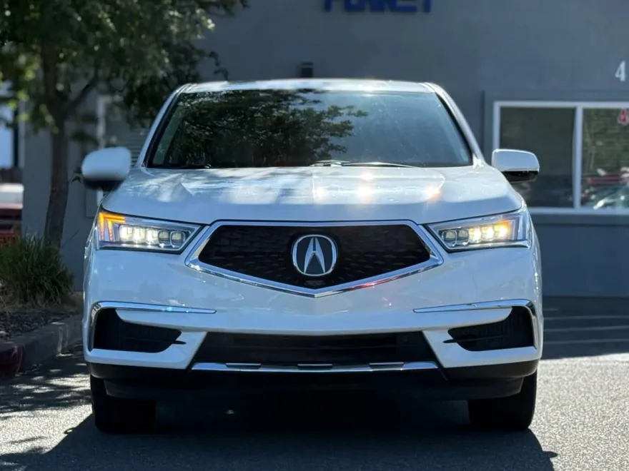 2017 Acura MDX Sport photo 1