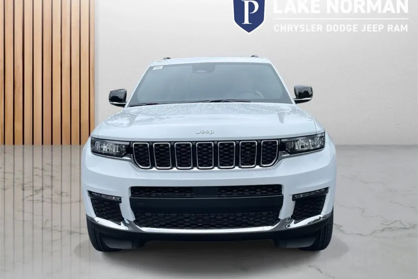 2025 Jeep Grand Cherokee Limited photo 1