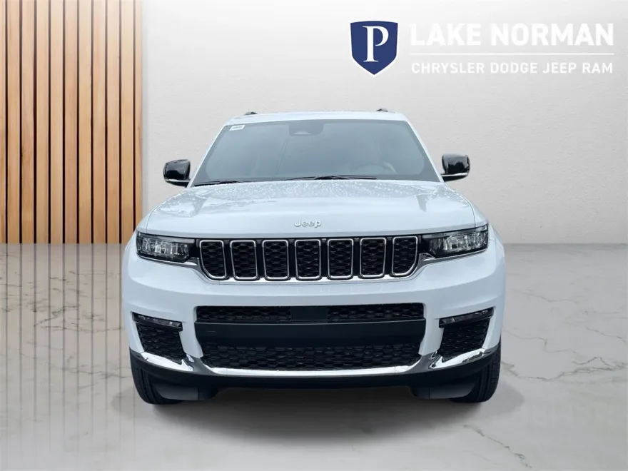 2025 Jeep Grand Cherokee Limited photo 1