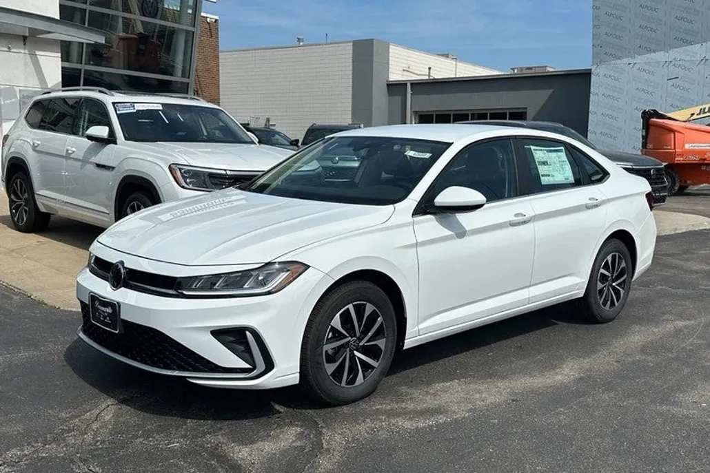 2025 Volkswagen Jetta S photo 1