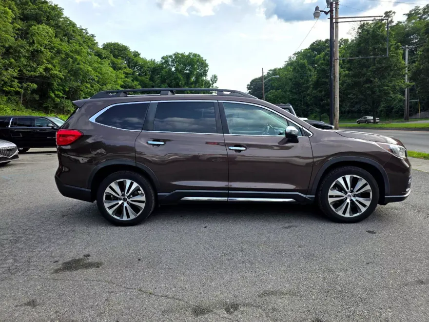 2019 Subaru Ascent Touring photo 1