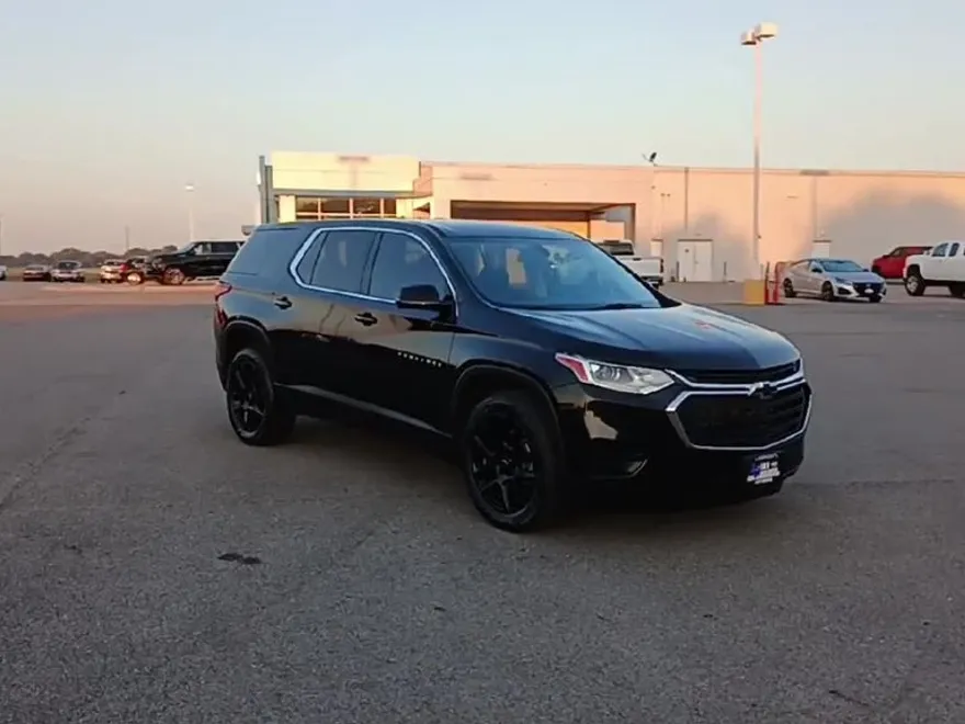 2020 Chevrolet Traverse LS photo 1