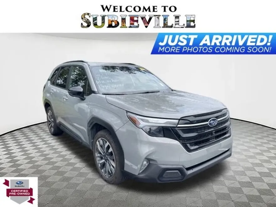 2025 Subaru Forester Touring photo 1