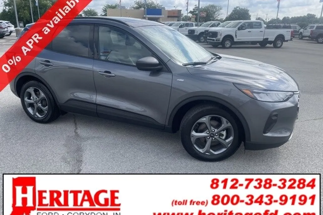 2025 Ford Escape ST-Line photo 1