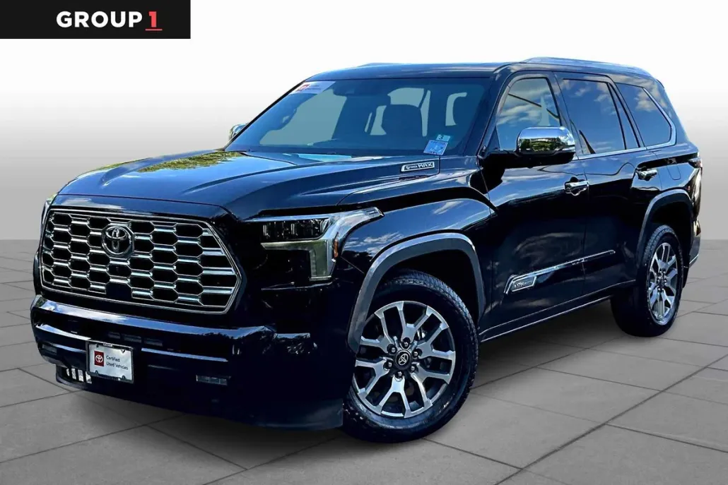 2025 Toyota Sequoia photo 1