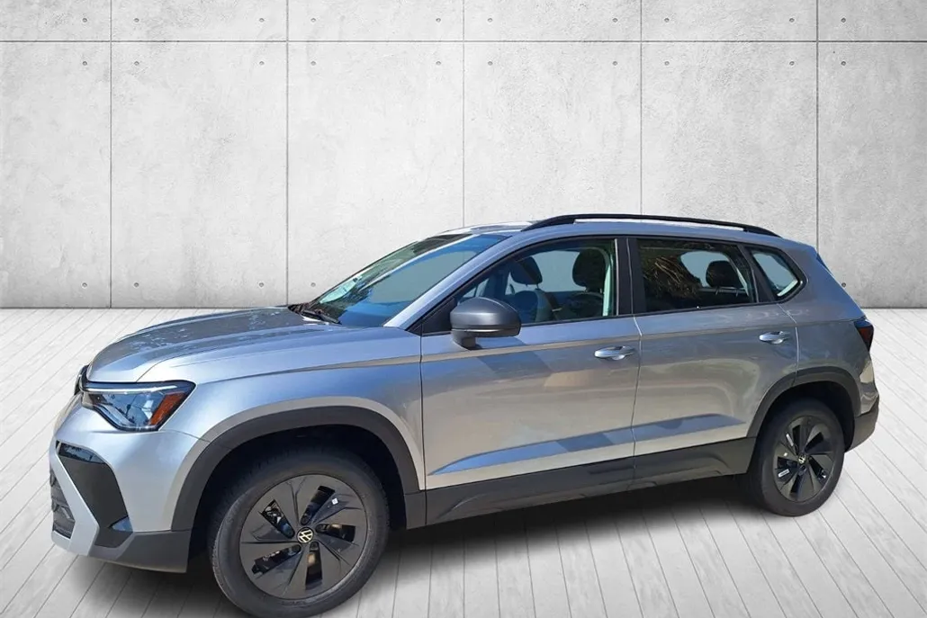 2025 Volkswagen Taos S photo 1