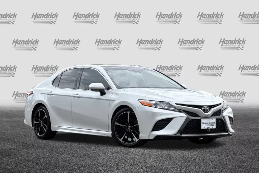 2020 Toyota Camry XSE V6 photo 1