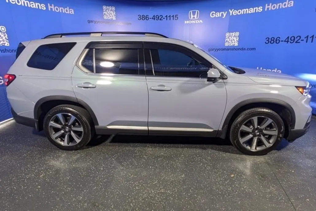 2024 Honda Pilot Elite photo 1
