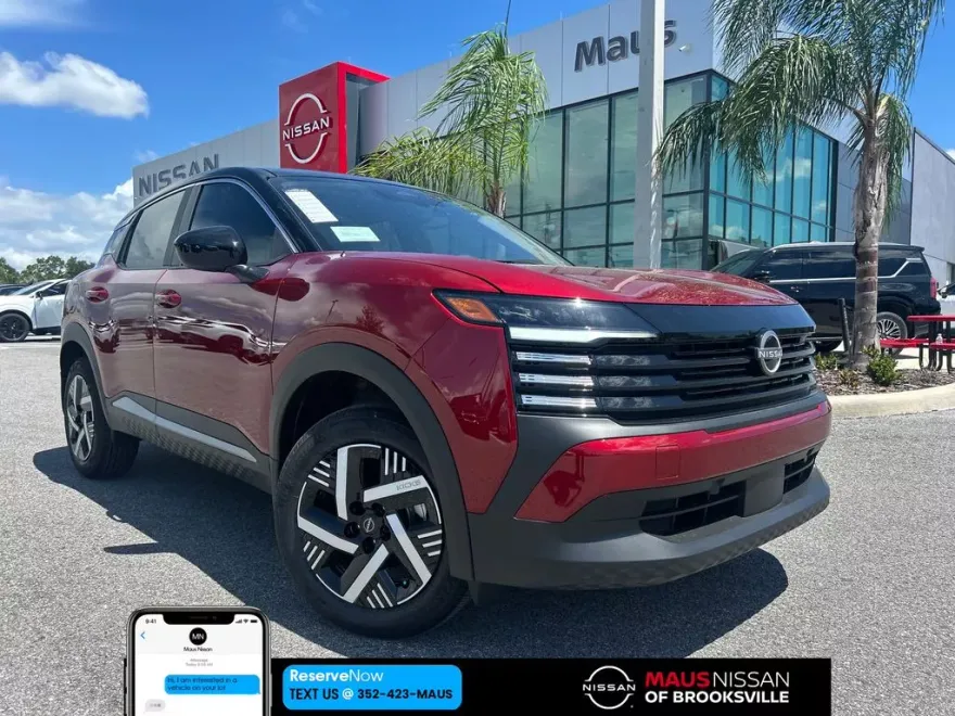2025 Nissan Kicks SV photo 1