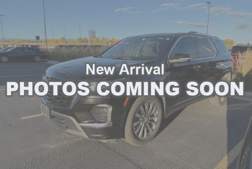 2022 Chevrolet Traverse Premier photo 1