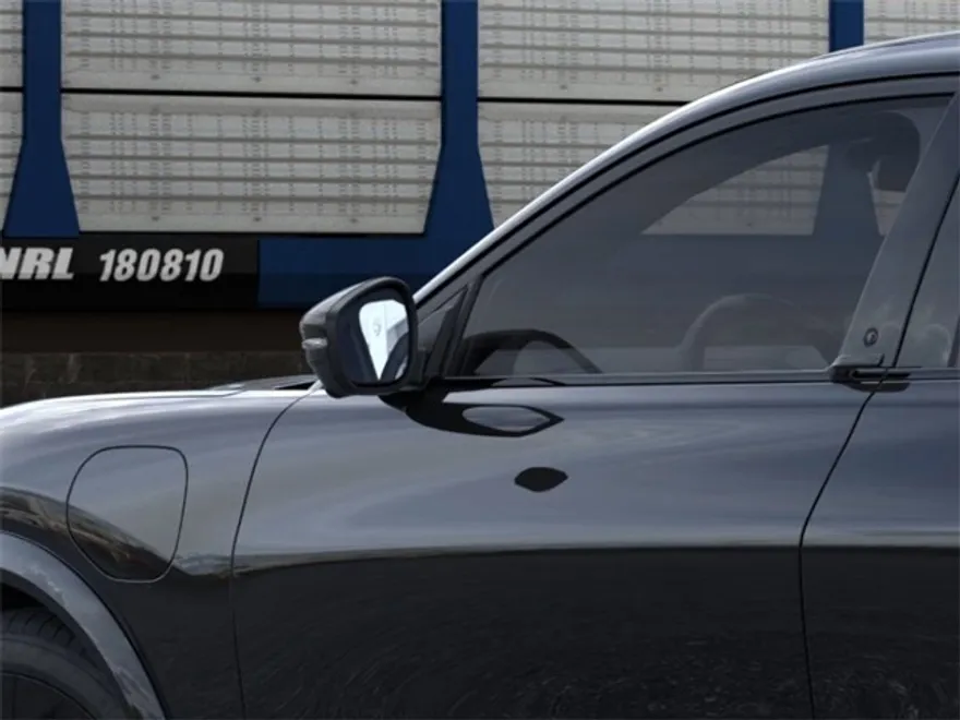 2025 Ford Mustang Mach-E GT photo 1