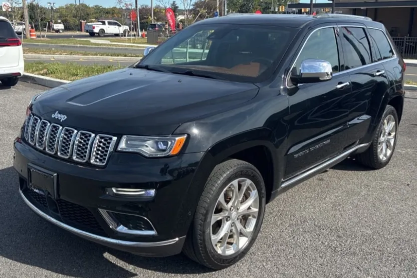 2020 Jeep Grand Cherokee Summit photo 1