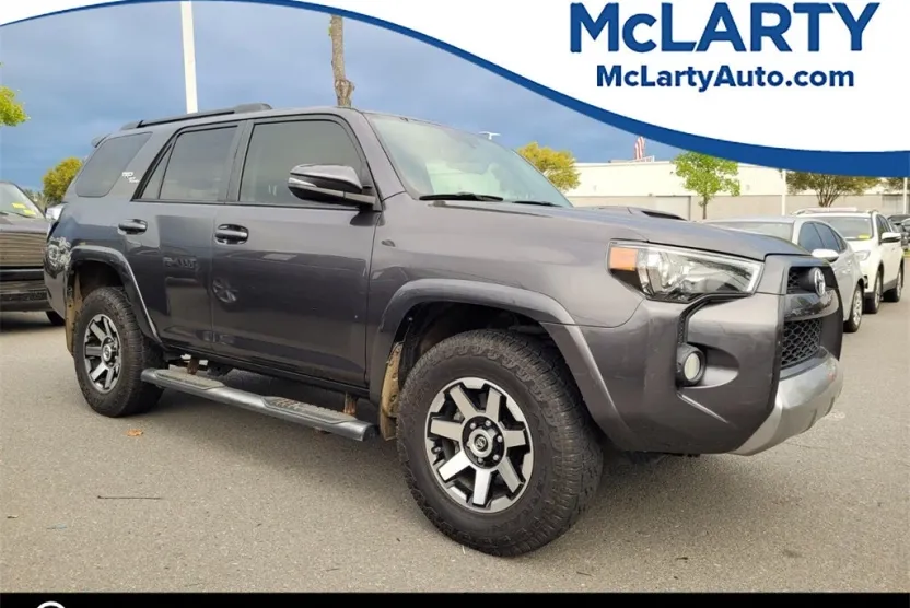 2019 Toyota 4Runner TRD Off-Road Premium photo 1
