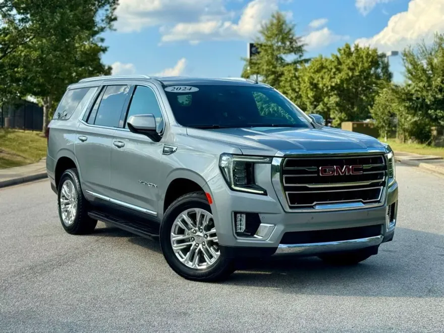 2024 Gmc Yukon SLT photo 1