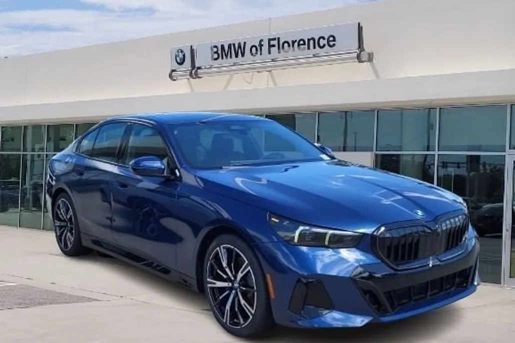 2024 Bmw 530i photo 1