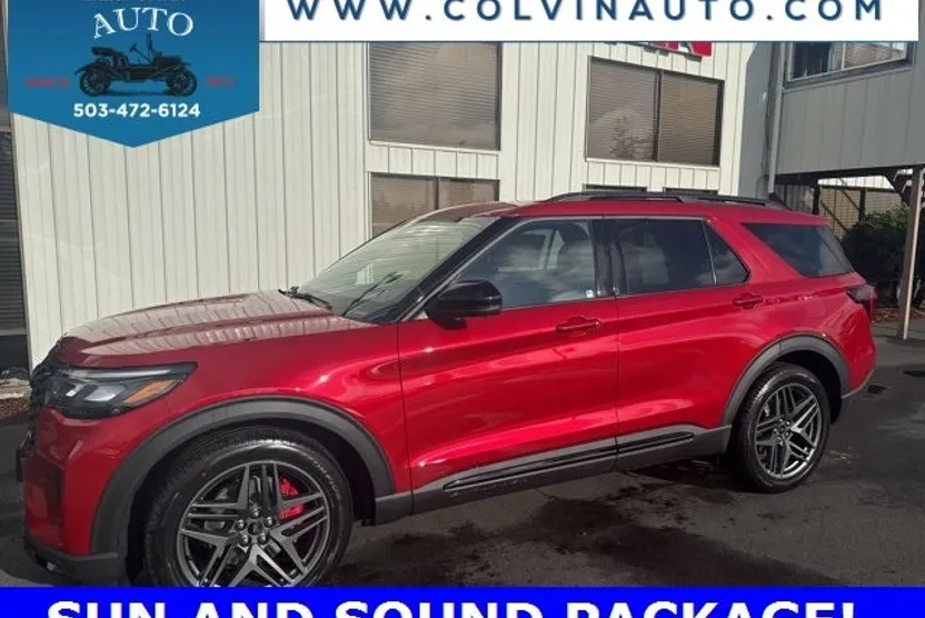 2025 Ford Explorer ST photo 1