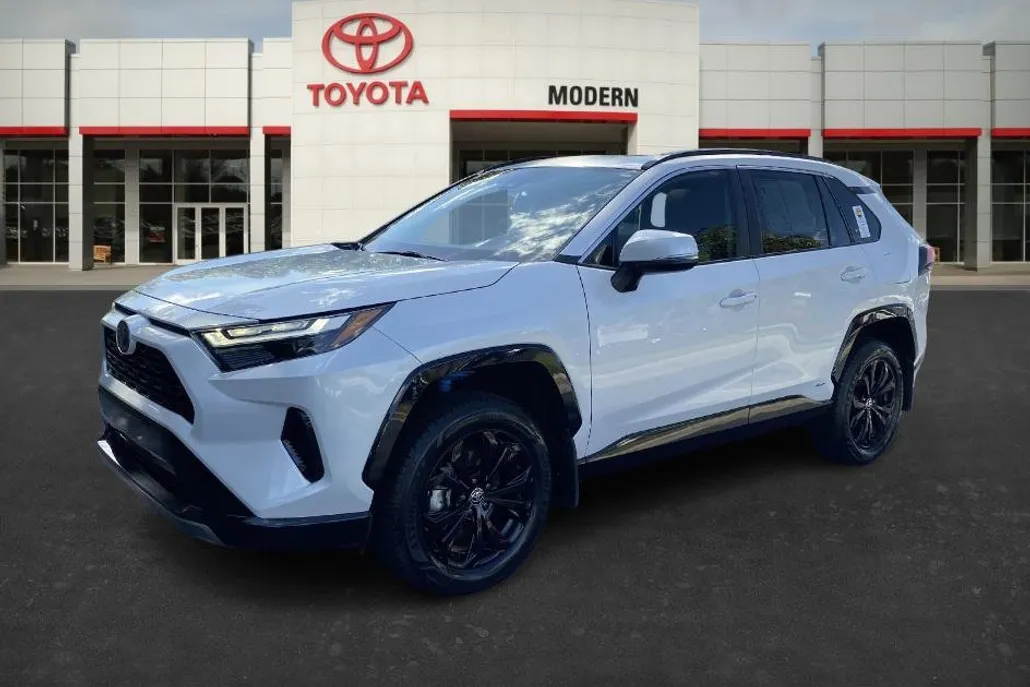 2023 Toyota RAV4 Hybrid SE photo 1